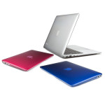 MacBook Air 的周邊商品：桃紅色的透明保護殼、透明鍵盤保護套